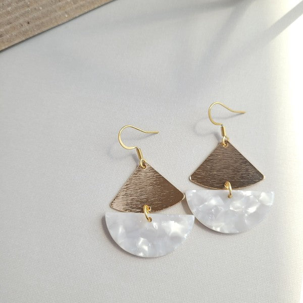 Ava Pearl Earrings