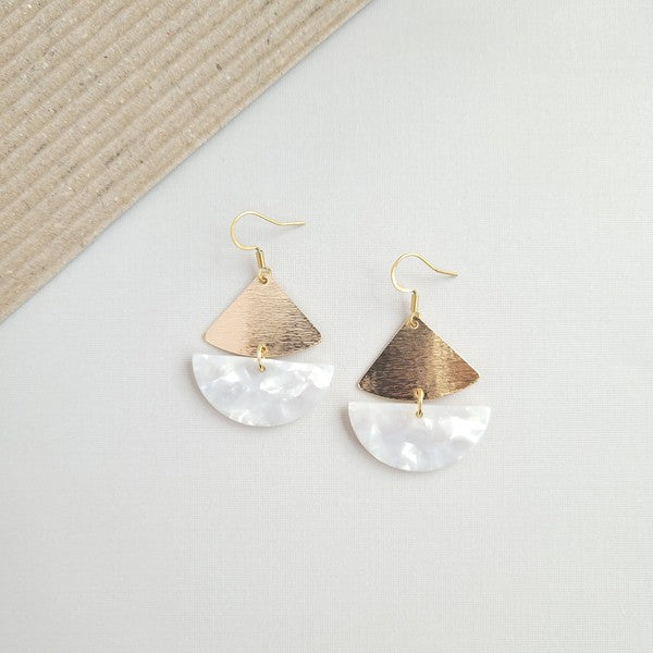 Ava Pearl Earrings