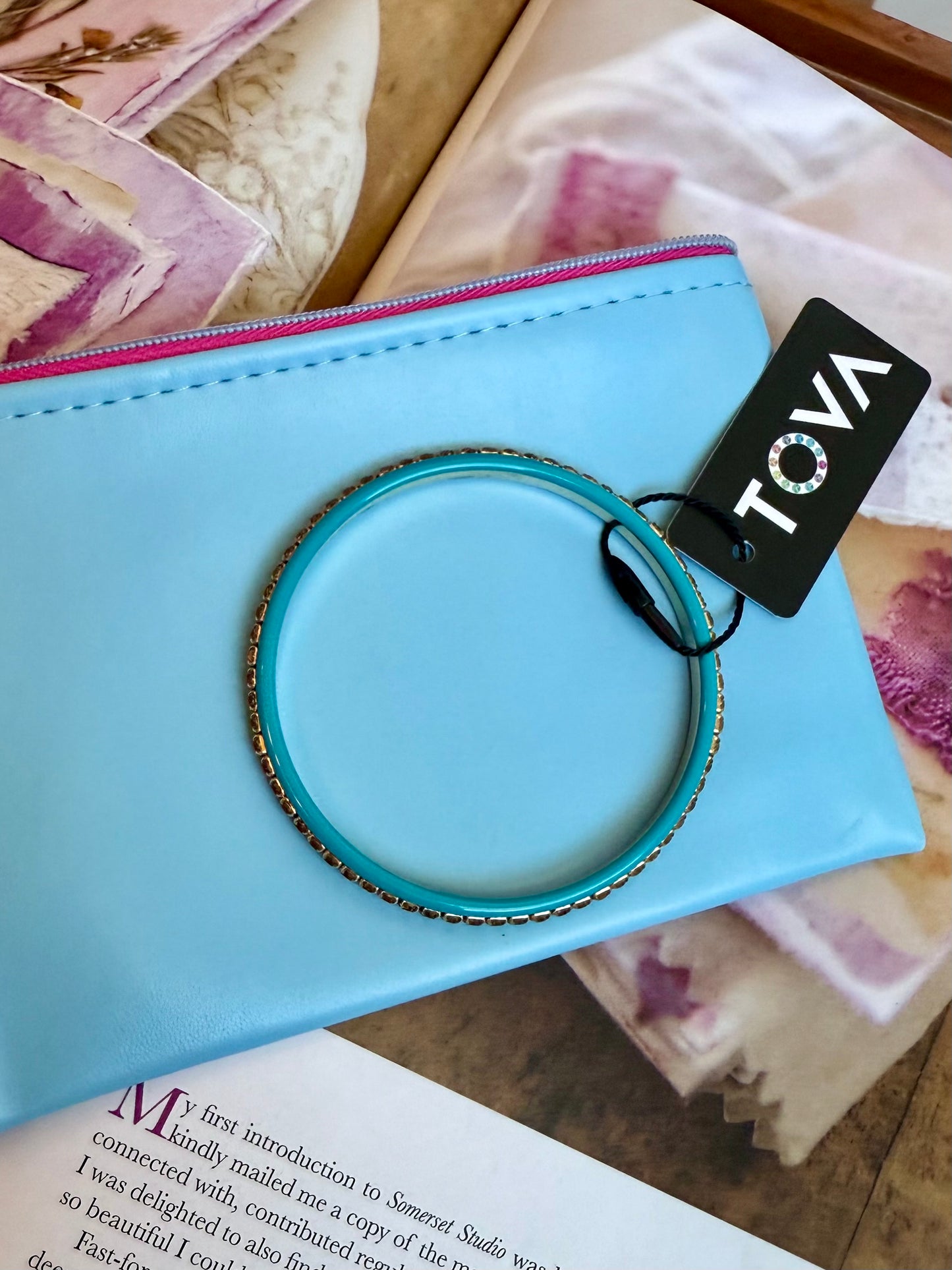 Helly Bangle Topaz TOVA