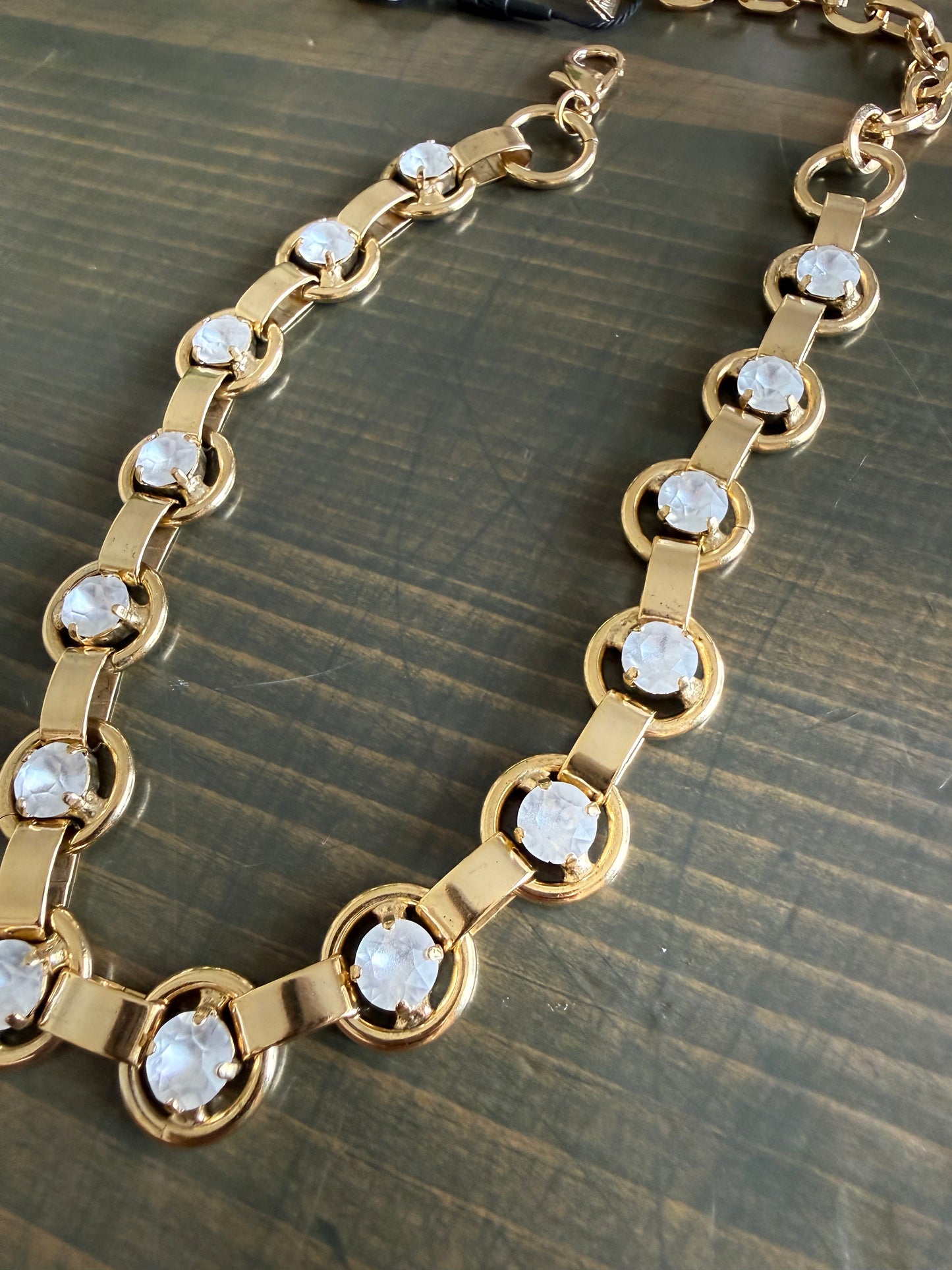 Tova Link Necklace Electric White