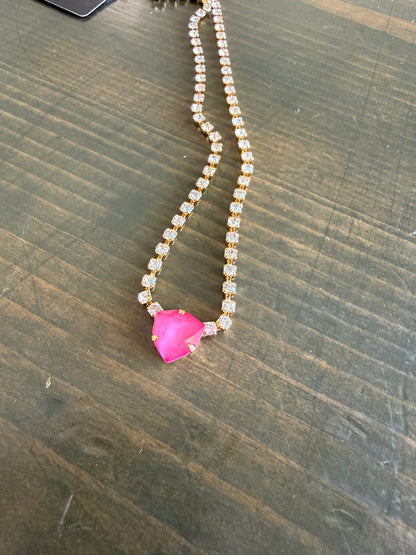 Tova Rhys Necklace Ultra Fuchsia