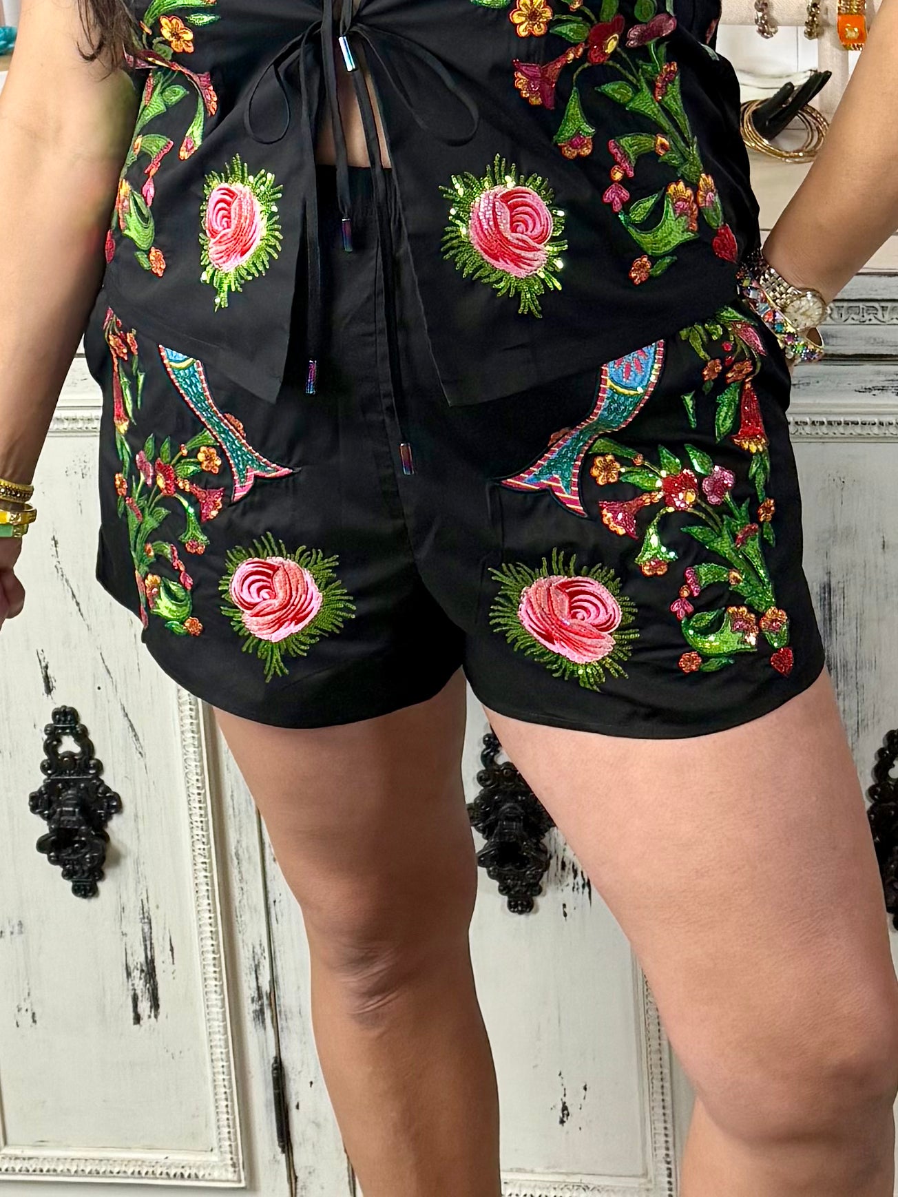 Queen of Sparkles Black Flower, Bird & Fish Tie Up Cotton Short